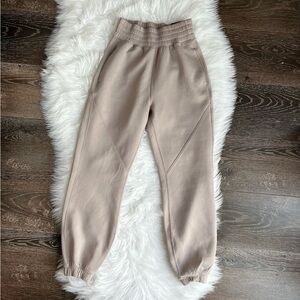 NWT! Abercrombie Fitch YPB Neoknit Jogger Sweatpants XXS Short Beige Tan